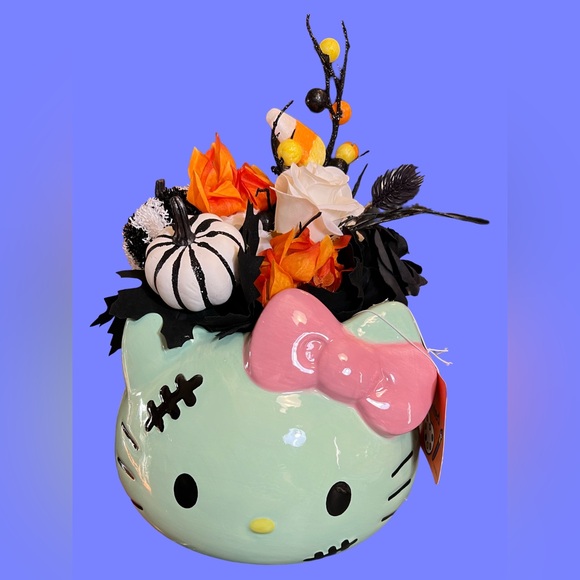 Hello Kitty Clearance Price is Firm! Halloween Spooky Silk Floral Planter - Picture 10 of 10